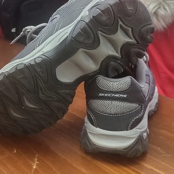 Men's After Burn Memory fit sneakers. - Picture 4 of 4